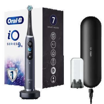 Periuta de dinti electrica Oral-B iO9 cu Tehnologie Magnetica si Micro-Vibratii, Inteligenta artificiala, Display led, Senzor de presiune Smart, Timer vizibil, 7 moduri, 1 capat, Suport rezerve, Incarcator magnetic, Trusa de calatorie cu incarcator, Negr